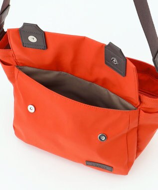 Y'SACCS ダブルタブ　トラベルショルダーバッグ レンガブラウン