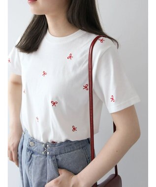 Green Parks ・Ｄｏｕｂｌｅ　Ｆｌａｇｓ　リボン刺繍ＴＥＥ Off White