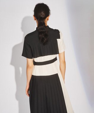 GRACE CONTINENTAL プリーツ配色ワンピース ブラック