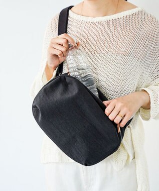 NIZYU KANO FUKUI SIWAナイロンボディバッグ Mサイズ ブラック