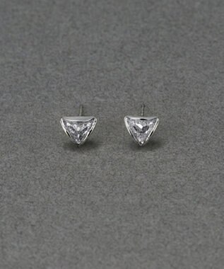  〈金属アレルギー対応〉モダントライアングルピアス　シルバー/ニッケルフリー