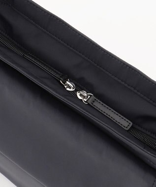 Y'SACCS ダブルタブ　トラベルショルダーバッグ ブラック