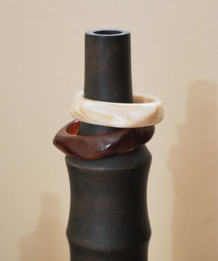 YECCA VECCA マーブルバングル Ivory