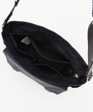 Y'SACCS ダブルタブ　トラベルショルダーバッグ ブラック