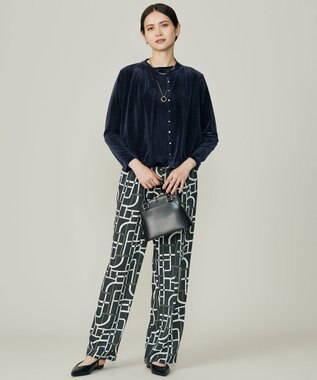 自由区 L 【17号サイズまで展開・カタログ掲載】ジオメトリックレトロプリント パンツ グレーベース