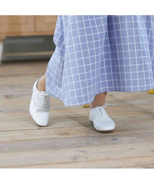 ing <ing>【WEB限定】ゴム紐レースアップシューズ ホワイト