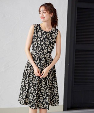 洗える 大人の華やかさを演出する大花柄ワンピース Tiaclasse L ファッション通販 公式通販 オンワード クローゼット 洗える 大人の華やかさを演出する大花柄ワンピース Tiaclasse L ファッション通販 公式通販 オンワード クローゼット