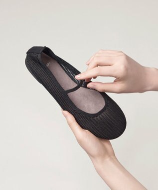 steppi 【一部店舗限定 / 片足わずか80g】シースルー ラウンド フラットパンプス ベージュ