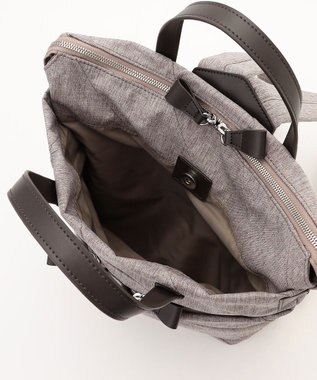 Y'SACCS ストリームラインデイパック ベージュ