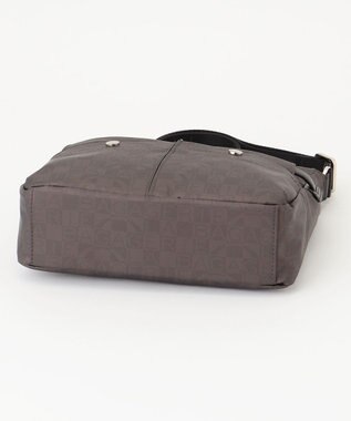 LA BAGAGERIE モノグラム　スクエアナイロンショルダー　SSサイズ ガンメタリック