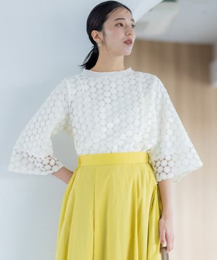 組曲 L 【WEB限定】フラワーレース袖フレア ブラウス アイボリー系