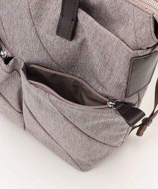 Y'SACCS ストリームラインデイパック ベージュ