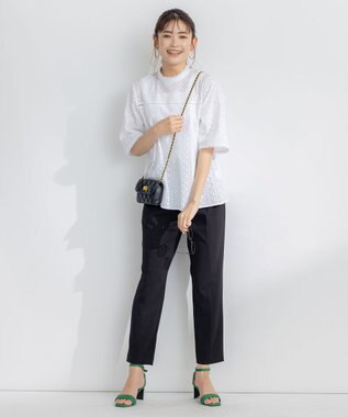 組曲 【WEB限定色あり】エンブロイダリーレース　ハイネック半袖ブラウス アイボリー系