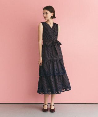 GRACE CONTINENTAL カットワークembドレス