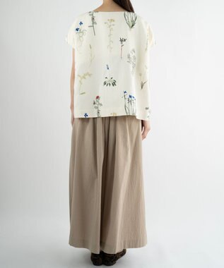 muuc ボタニカル刺繍ゆったりプルオーバー〈国産・綿100%天然素材〉〈フリーサイズ〉〈3シーズン〉〈繊細な草花刺繍・大人ナチュラル上質服〉 ホワイト
