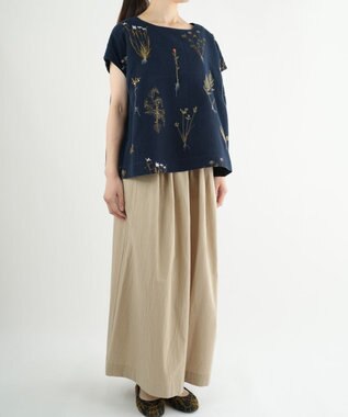 muuc ボタニカル刺繍ゆったりプルオーバー〈国産・綿100%天然素材〉〈フリーサイズ〉〈3シーズン〉〈繊細な草花刺繍・大人ナチュラル上質服〉 ネイビー