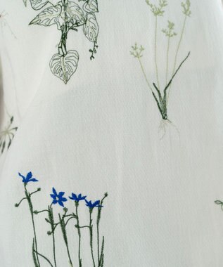muuc ボタニカル刺繍ゆったりプルオーバー〈国産・綿100%天然素材〉〈フリーサイズ〉〈3シーズン〉〈繊細な草花刺繍・大人ナチュラル上質服〉 ホワイト
