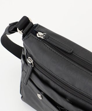 LA BAGAGERIE モノグラム　スクエアナイロンショルダー　SSサイズ ブラック