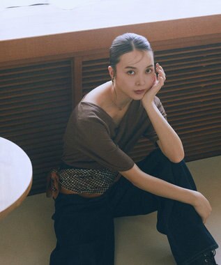 earth music&ecology ドレープニットプルオーバー Brown