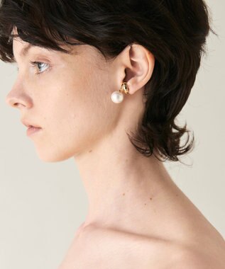 GRACE CONTINENTAL パールダブル イヤークリップ ゴールド