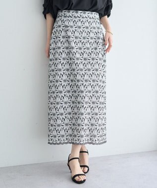 YECCA VECCA フラワーレースロングナロースカート Off White