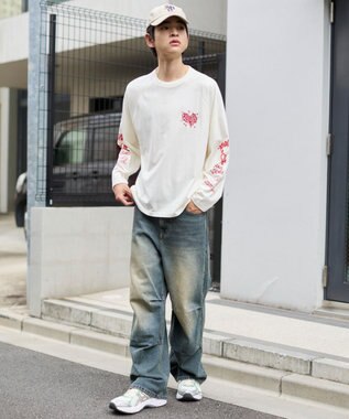 WEGO 【ユニセックス着用ITEM/MLサイズ展開】スリーブロゴグラフィックラグランT（LS） ホワイト