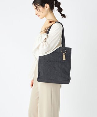 LA BAGAGERIE チャーム付きデニムバッグ Mサイズ