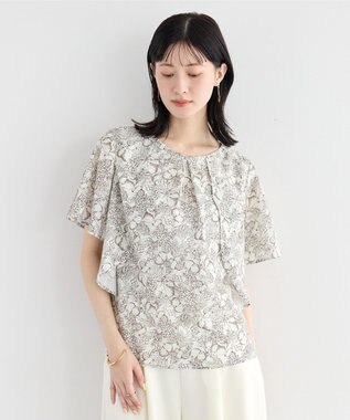 YECCA VECCA ラインフルーツ柄ラッフルブラウス Beige