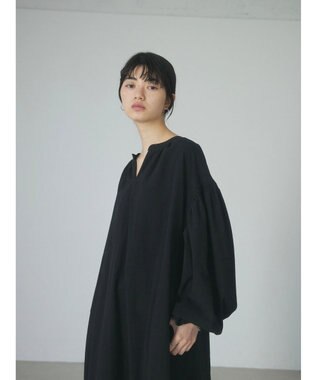 Green Parks ａ．袖ギャザーボリュームワンピース Black