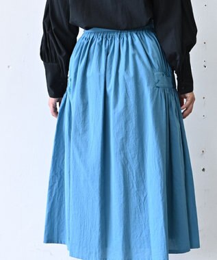 muuc 〈コットン100%〉〈綿ローン生地〉〈ふんわり柔らかな肌触り〉梅小花刺繍 ギャザースカート ブルー