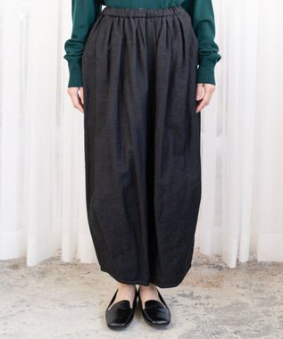 muuc リネンウールの裾タックワイドパンツ ブラック