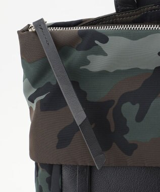 Y'SACCS ナイロン牛革リュック カーキ