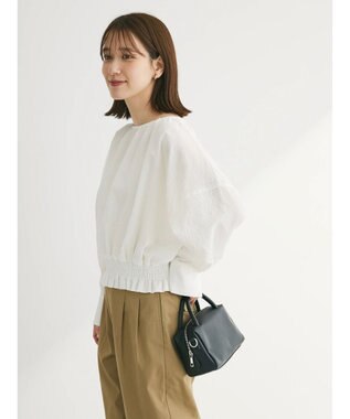 Green Parks 裾シャーリングブラウス Off White