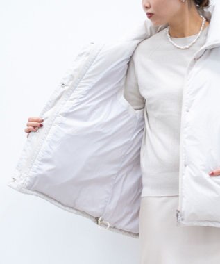 KWD 【日本製/高品質ダウン】STAND COLLAR DOWN VEST ダウンベスト アイボリー