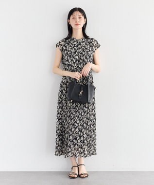 YECCA VECCA 花柄プリーツワンピース Black