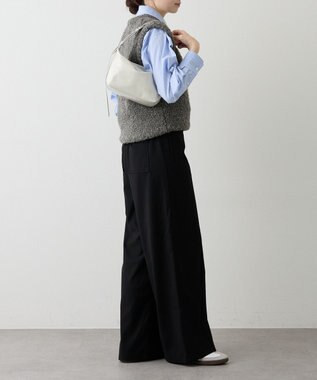 russet エナメルワンショルダーバッグ(CE-1635) OffWhite