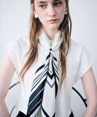 uncrave スクエア シルクスカーフ