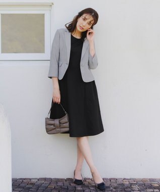 Tiaclasse 【UVカット・吸水速乾】 “きれい見え” カットソータックフレアワンピース ブラック