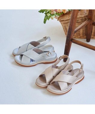ing <ing>フットベットサンダル シルバー