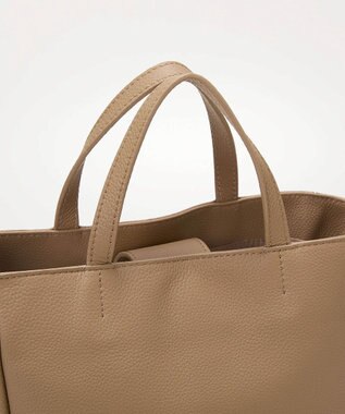 TOPKAPI 【TREASURE TOPKAPI】シュリンクレザー レース 刺しゅう ショルダー付 トートバッグ グレージュ