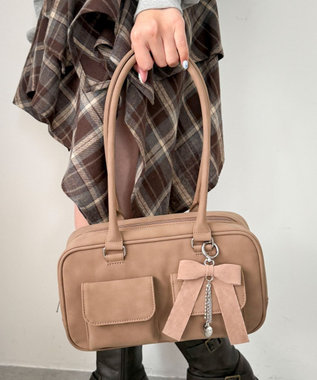 WEGO チャーム付きスクエアボストンバッグ