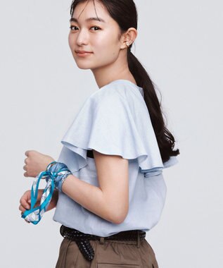 UNFILO 【洗える】リネンレーヨン　ラッフルカラーブラウス アイスブルー