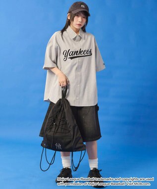 WEGO 【ユニセックス着用ITEM】別注MLBストライプグラフィックシャツ（SS） ホワイトストライプ
