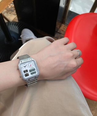 CITIZEN 【復刻デザイン】1982年の「サーモセンサー」を現代風にリバイバル 温度センサー搭載のコンビネーションウオッチ ホワイト