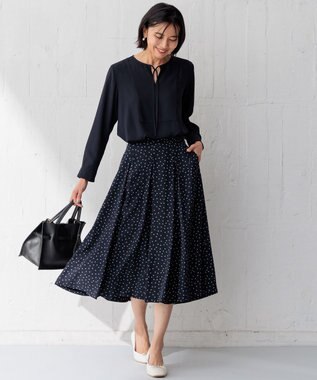 23区 S 【洗える】バックサテンアムンゼン ブザムディテール ブラウス ネイビー系