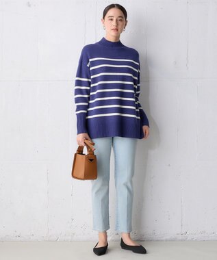 UNFILO センタープレステーパードデニム サックス