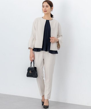 組曲 L 【KUMIKYOKU NAVY】コンフォータブルドレープ フリルテーパードパンツ サンドベージュ系