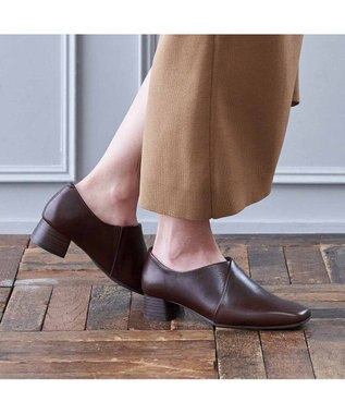 ing <ing>【WEB限定】【サスティナブルシリーズ】甲深デザインパンプス