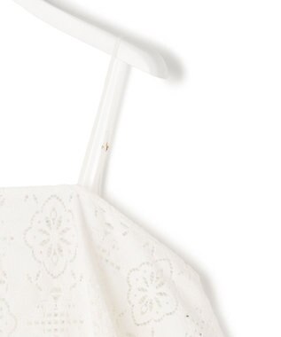 23区 【先行予約】ラッセルオーナメントレース キャミソール ブラウス ホワイト系