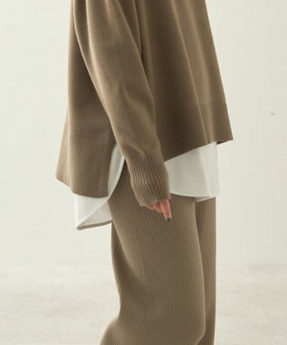 AMERICAN HOLIC ラウンドカットプルオーバー Off White